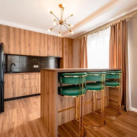 Luxury Vibes Near Iulius Mall 2 Apartment