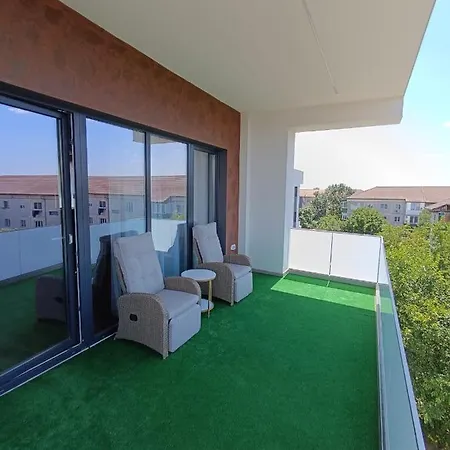 Luxury Vibes Near Iulius Mall 2